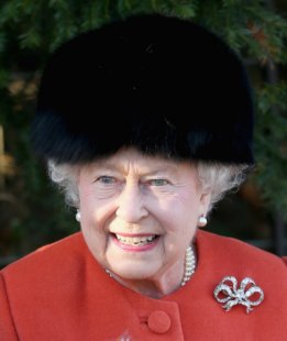 Queen Elizabeth, December 25, 2013 | The Royal Hats Blog